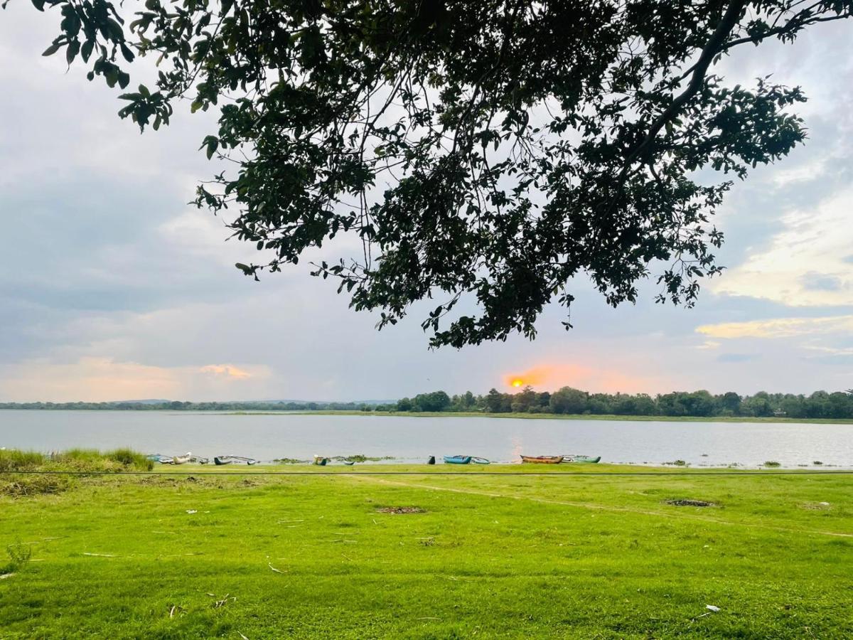 Hotel Lake Park Polonnaruwa Exterior foto